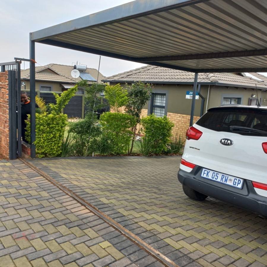 3 Bedroom Property for Sale in Mindalore Gauteng