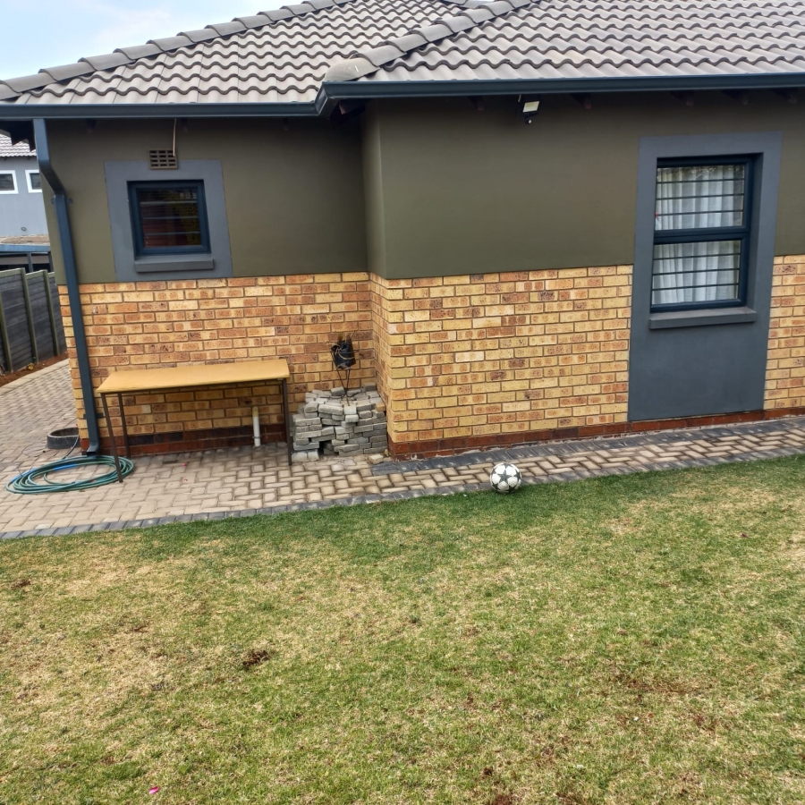3 Bedroom Property for Sale in Mindalore Gauteng