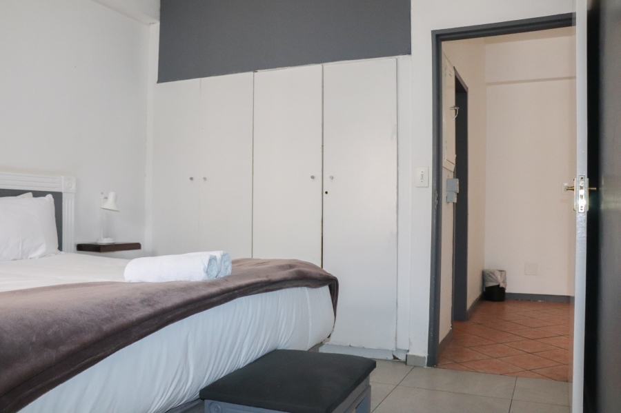 To Let 1 Bedroom Property for Rent in Rosebank Gauteng