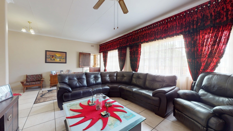 4 Bedroom Property for Sale in Sunnyridge Gauteng