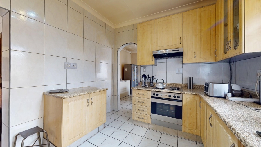 4 Bedroom Property for Sale in Sunnyridge Gauteng
