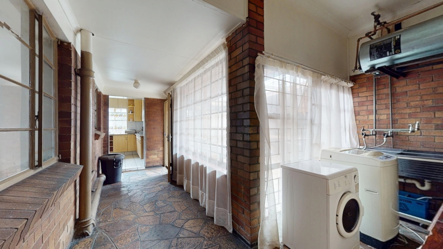 4 Bedroom Property for Sale in Sunnyridge Gauteng