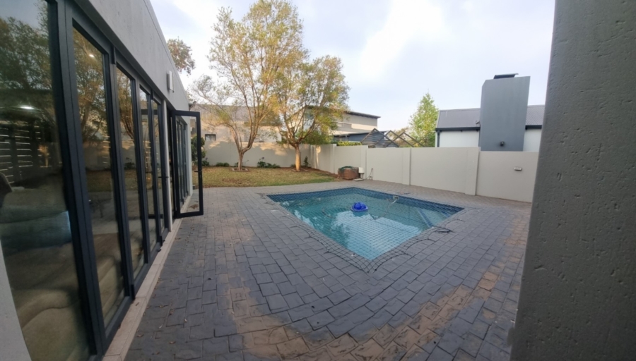 4 Bedroom Property for Sale in Midstream Ridge Gauteng