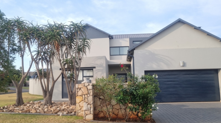 4 Bedroom Property for Sale in Midstream Ridge Gauteng