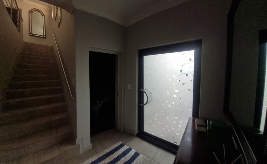 4 Bedroom Property for Sale in Midstream Ridge Gauteng