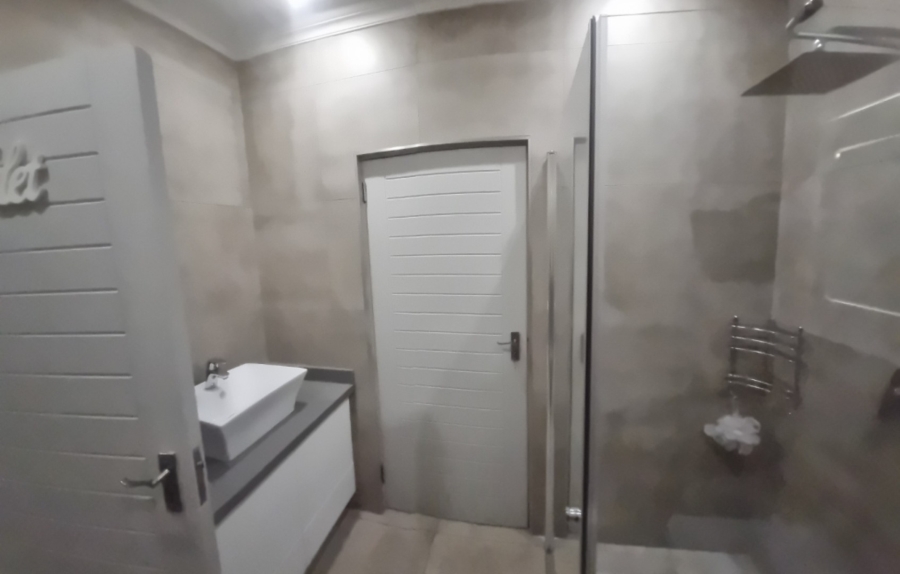 4 Bedroom Property for Sale in Midstream Ridge Gauteng