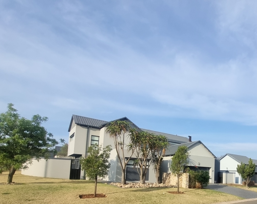 4 Bedroom Property for Sale in Midstream Ridge Gauteng