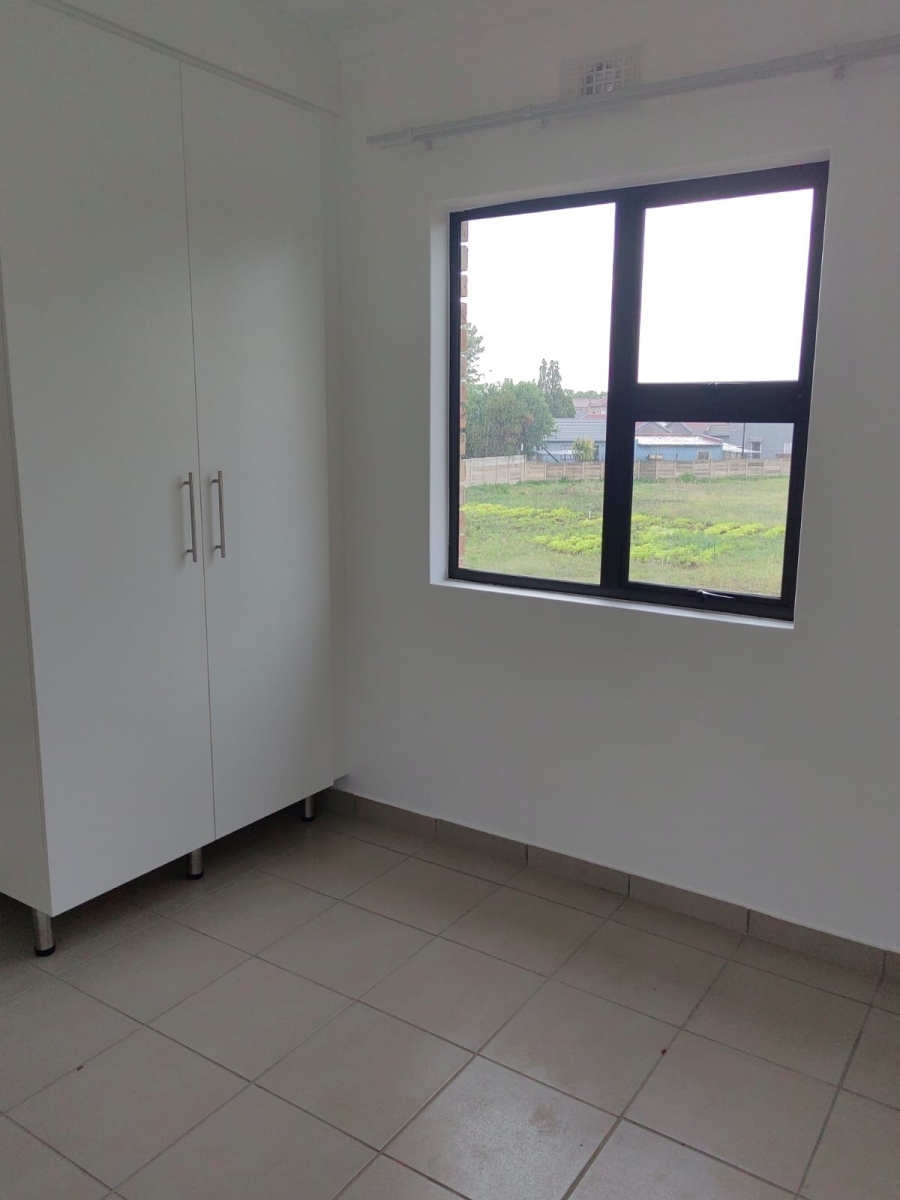 2 Bedroom Property for Sale in Albertsdal Gauteng