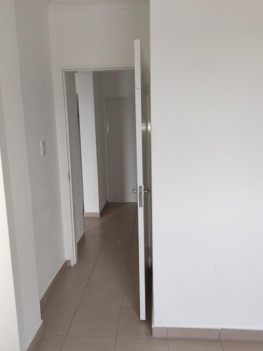 2 Bedroom Property for Sale in Albertsdal Gauteng