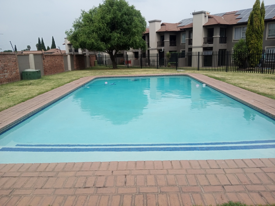 2 Bedroom Property for Sale in Van Dyk Park Gauteng