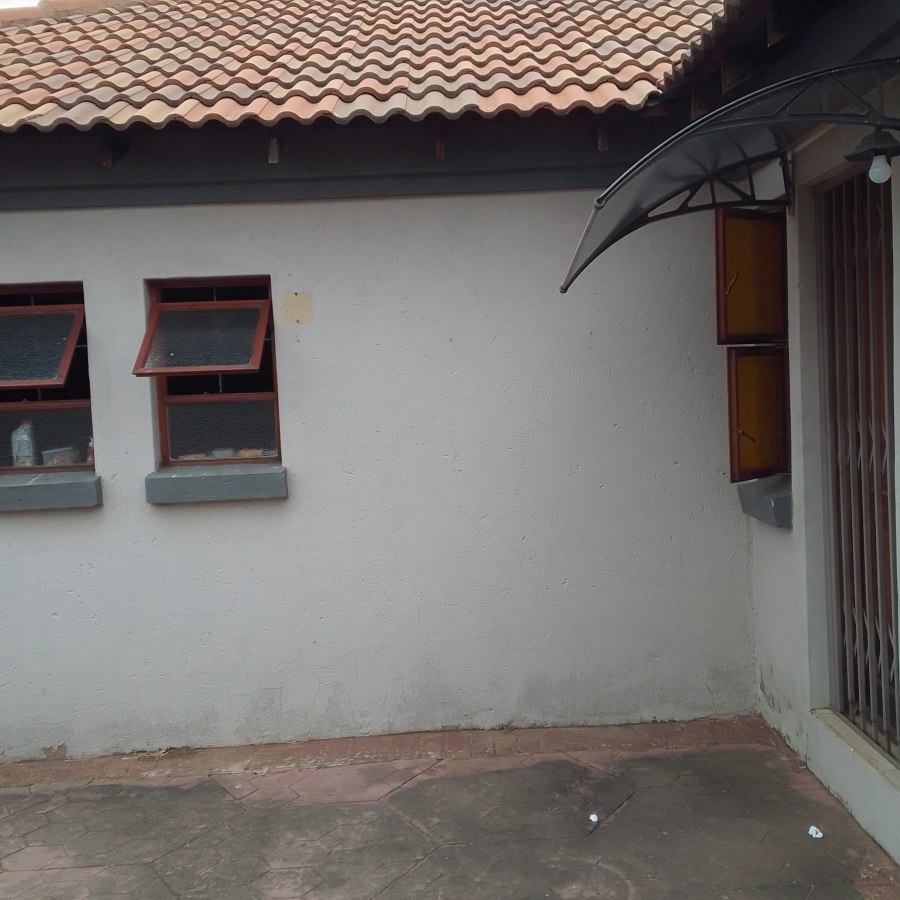 3 Bedroom Property for Sale in Eersterust Gauteng
