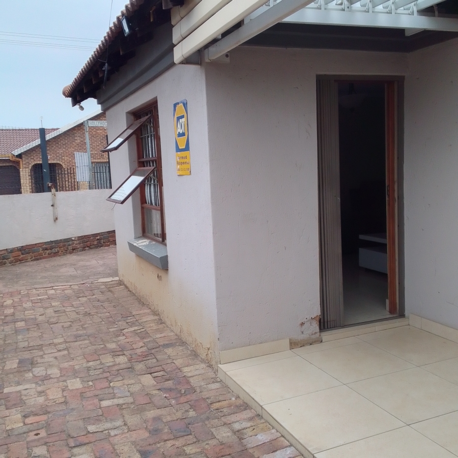 3 Bedroom Property for Sale in Eersterust Gauteng