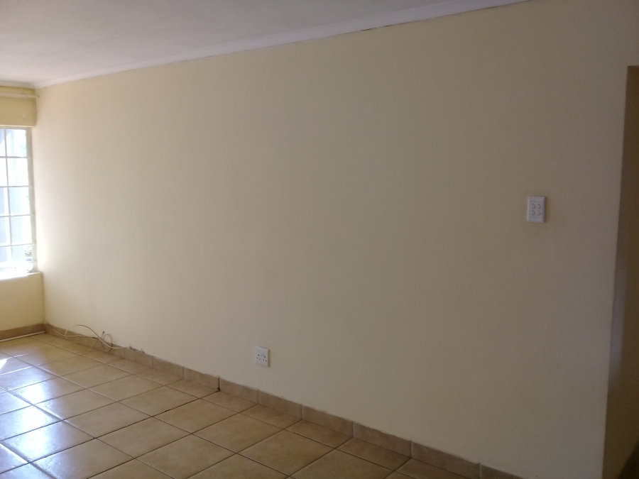 To Let 3 Bedroom Property for Rent in Castleview Gauteng