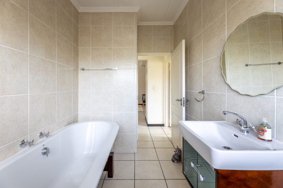3 Bedroom Property for Sale in Sunninghill Gauteng