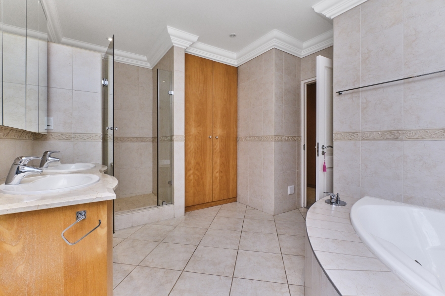 4 Bedroom Property for Sale in Morningside Gauteng
