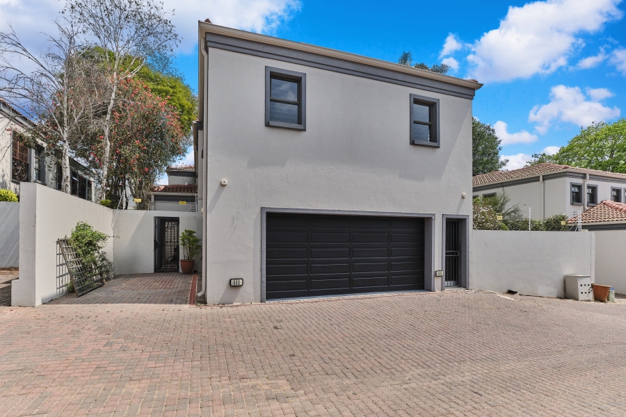 4 Bedroom Property for Sale in Morningside Gauteng