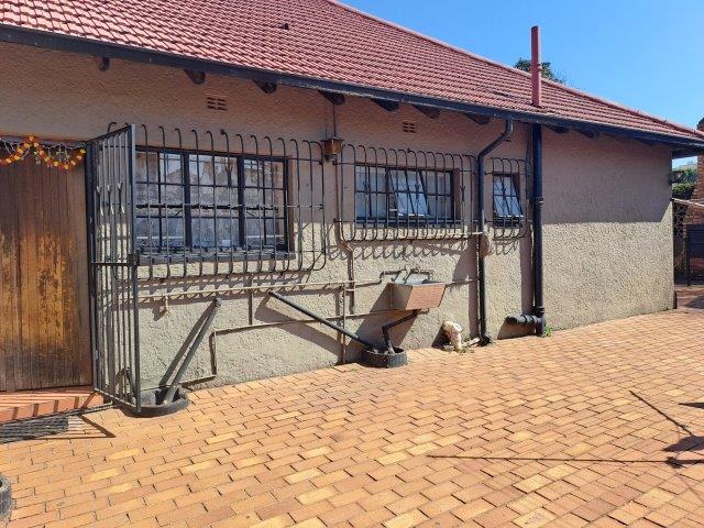 3 Bedroom Property for Sale in Cyrildene Gauteng