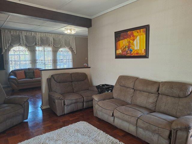 3 Bedroom Property for Sale in Cyrildene Gauteng