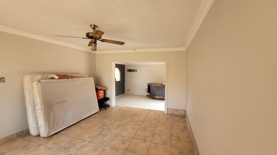 4 Bedroom Property for Sale in The Orchards Gauteng