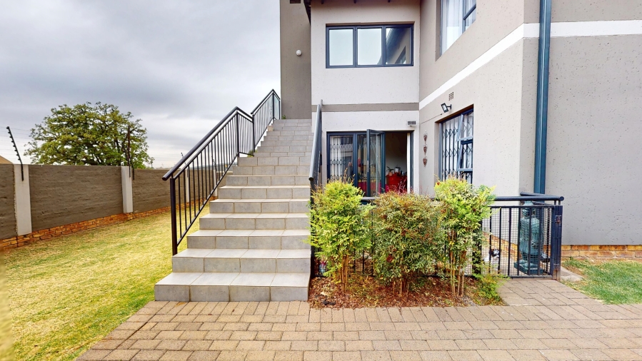 2 Bedroom Property for Sale in Brentwood Park Gauteng