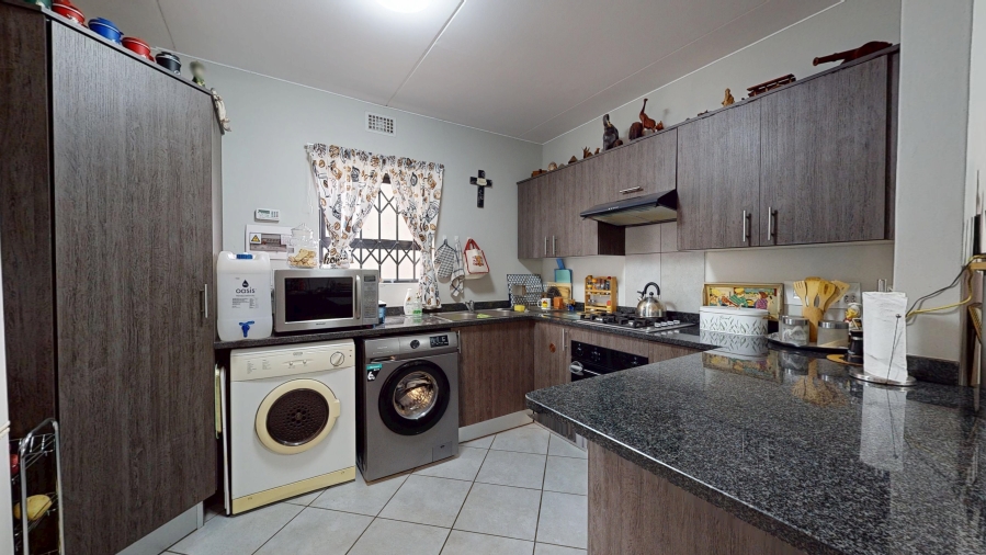 2 Bedroom Property for Sale in Brentwood Park Gauteng
