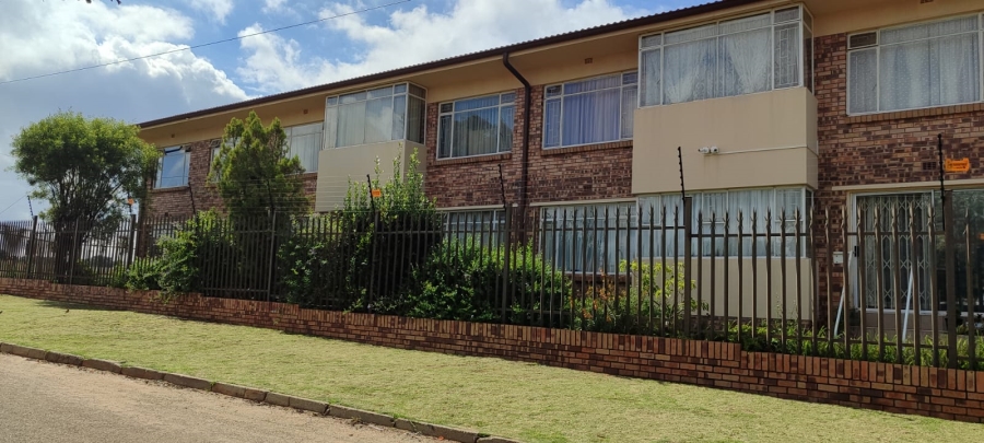 2 Bedroom Property for Sale in Greenhills Gauteng