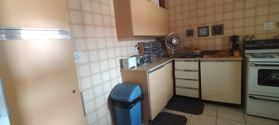 2 Bedroom Property for Sale in Greenhills Gauteng