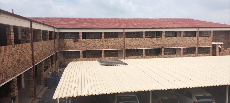 2 Bedroom Property for Sale in Greenhills Gauteng
