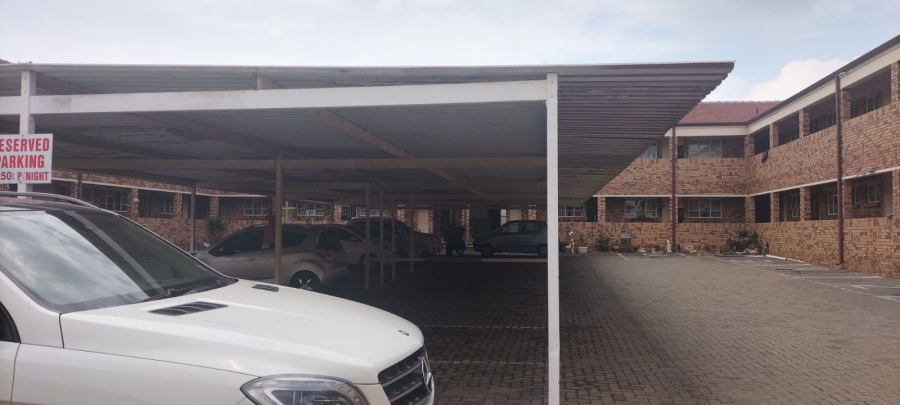 2 Bedroom Property for Sale in Greenhills Gauteng