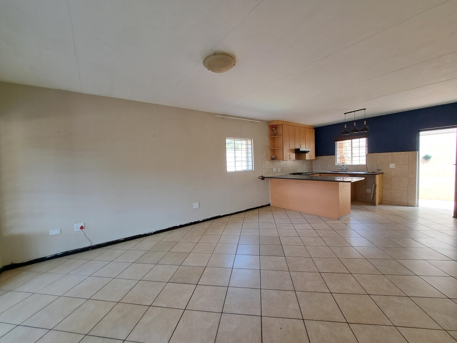 To Let 4 Bedroom Property for Rent in Willowbrook Gauteng