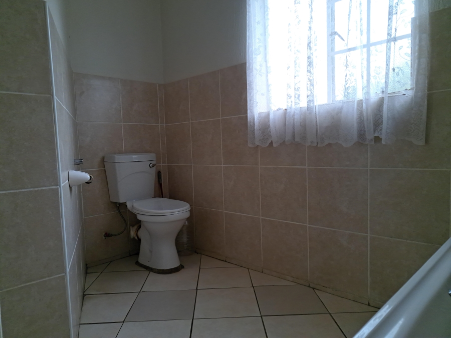To Let 4 Bedroom Property for Rent in Willowbrook Gauteng