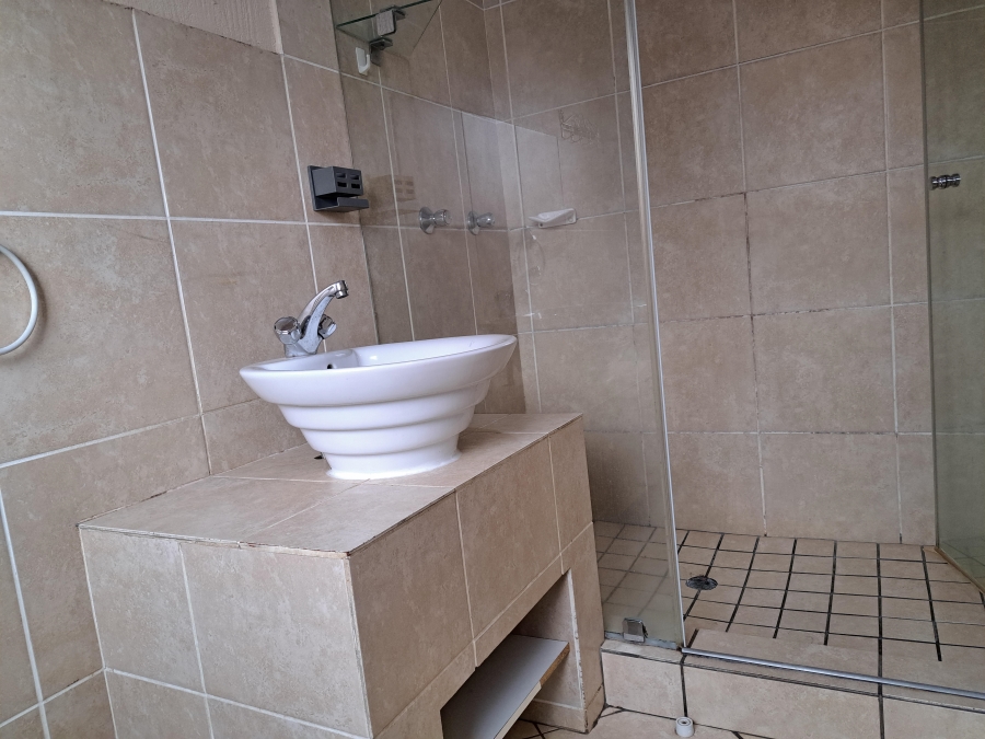 To Let 4 Bedroom Property for Rent in Willowbrook Gauteng
