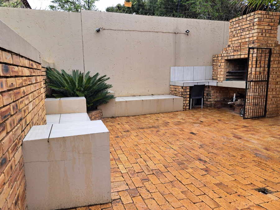 To Let 4 Bedroom Property for Rent in Willowbrook Gauteng