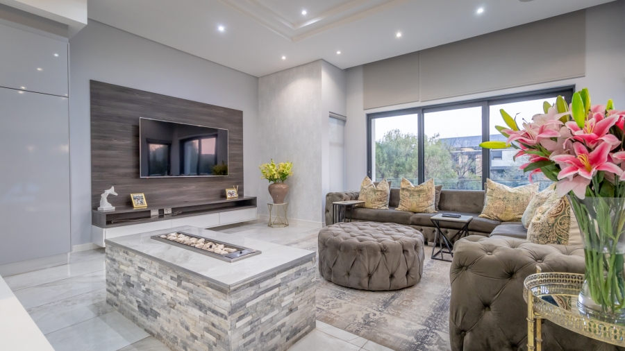 6 Bedroom Property for Sale in Steyn City Gauteng