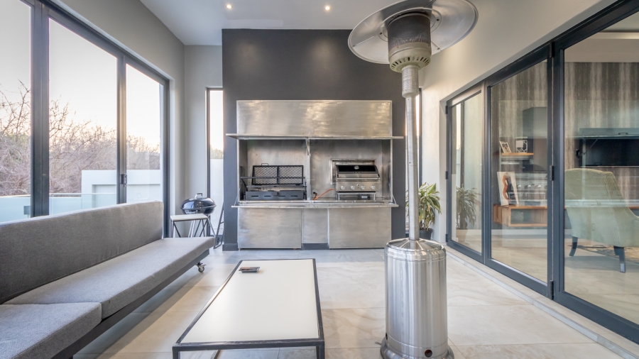 6 Bedroom Property for Sale in Steyn City Gauteng