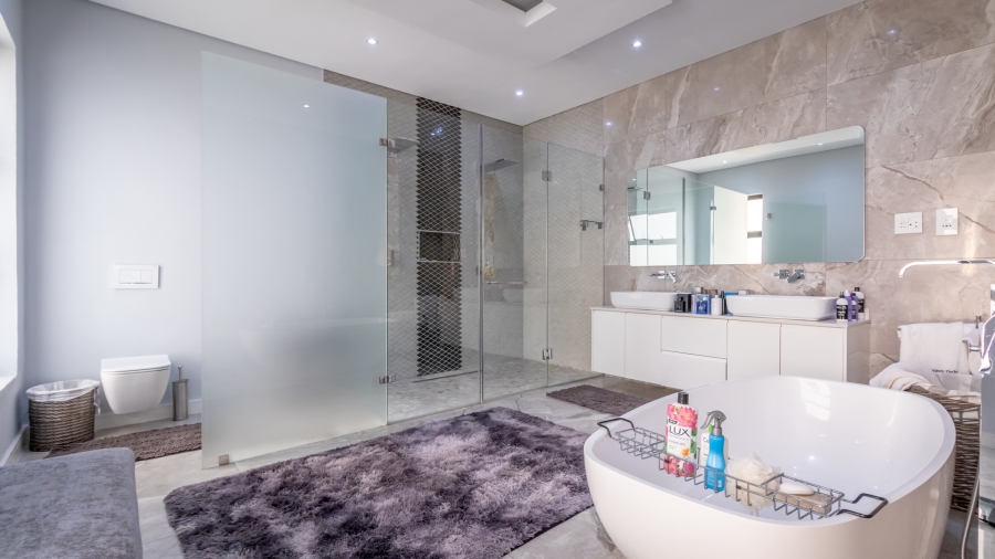 6 Bedroom Property for Sale in Steyn City Gauteng