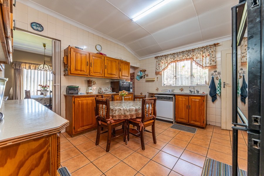 4 Bedroom Property for Sale in Valhalla Gauteng
