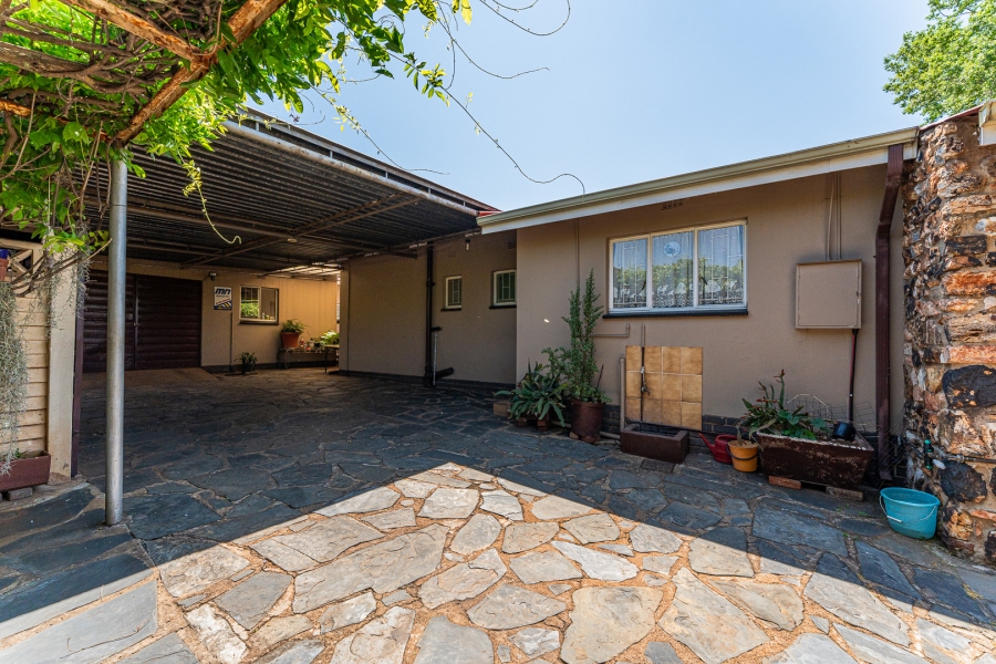 4 Bedroom Property for Sale in Valhalla Gauteng