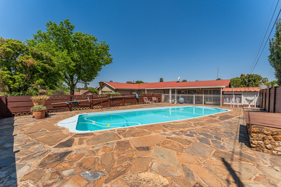 4 Bedroom Property for Sale in Valhalla Gauteng