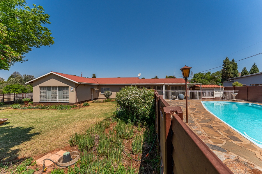 4 Bedroom Property for Sale in Valhalla Gauteng