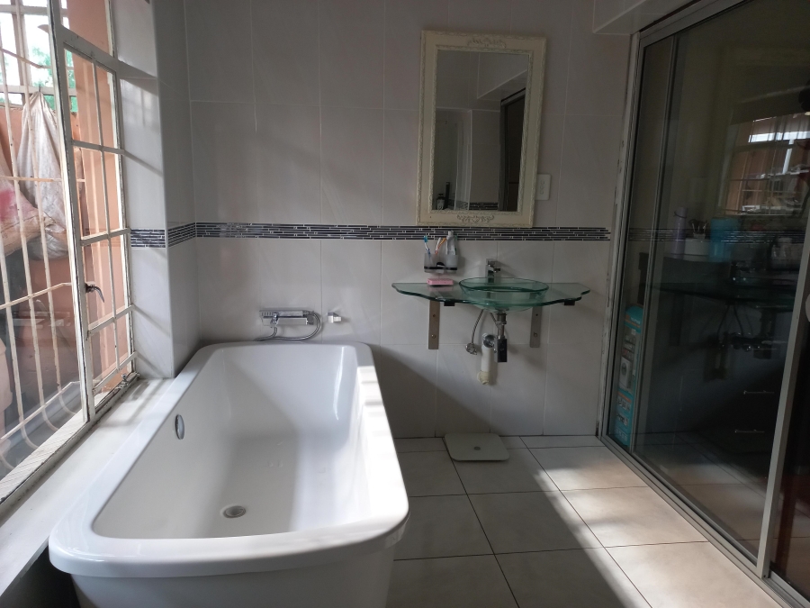 To Let 3 Bedroom Property for Rent in Westdene Gauteng