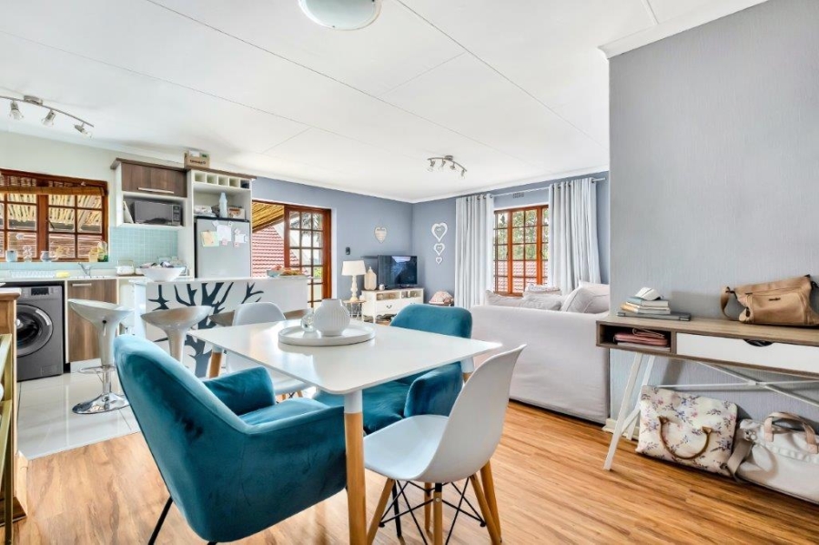 2 Bedroom Property for Sale in Bryanston Gauteng