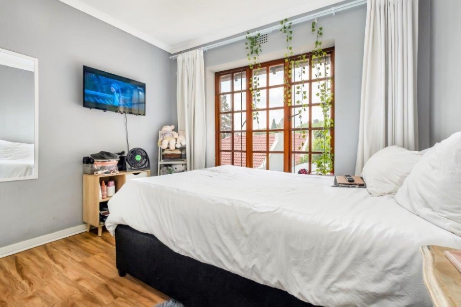2 Bedroom Property for Sale in Bryanston Gauteng