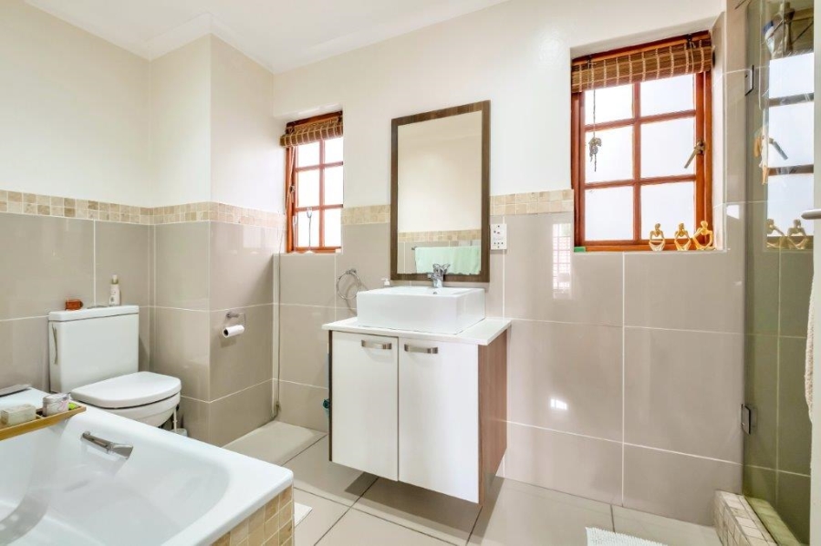 2 Bedroom Property for Sale in Bryanston Gauteng