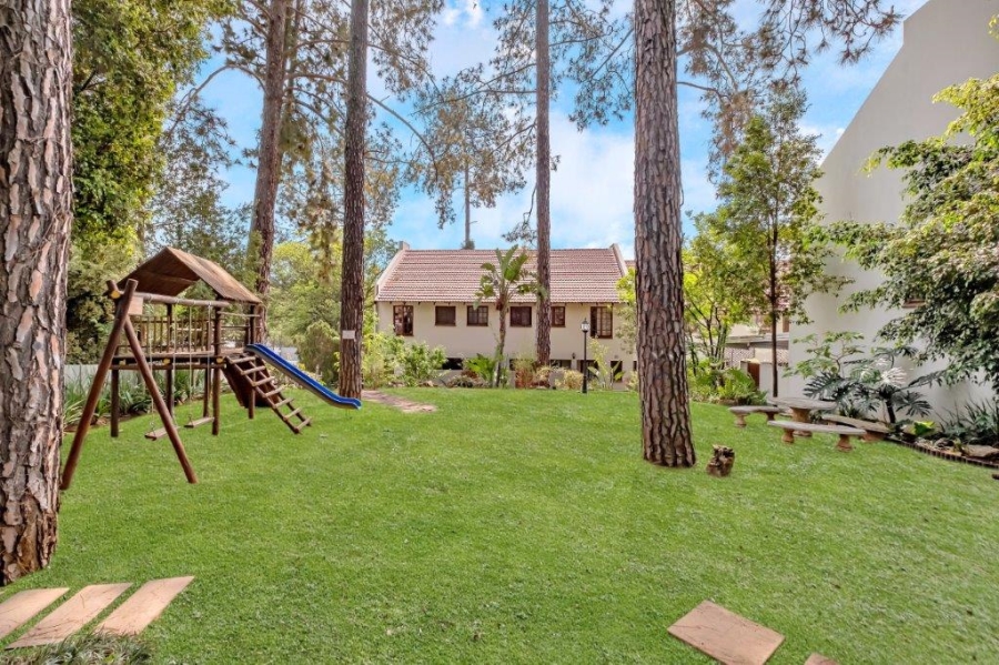 2 Bedroom Property for Sale in Bryanston Gauteng