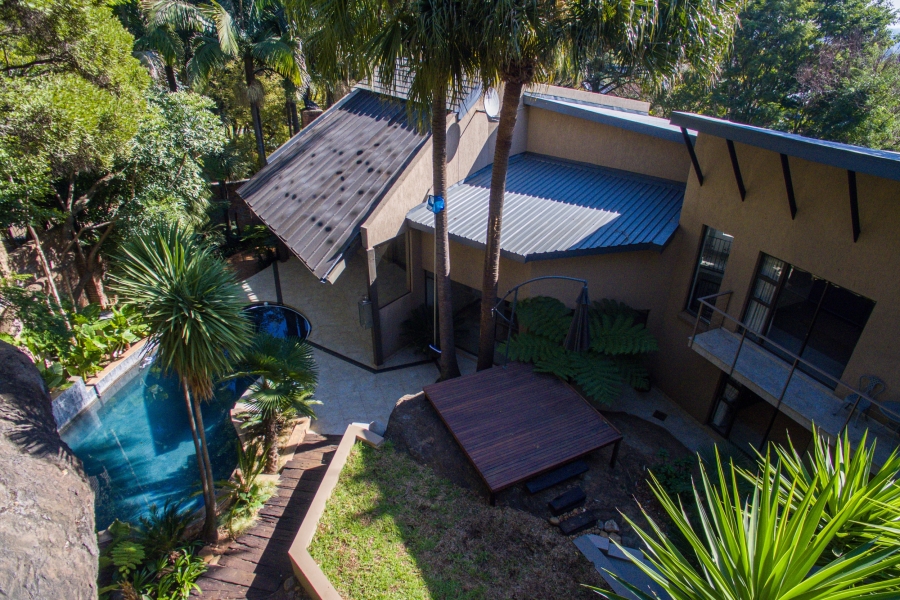 To Let 4 Bedroom Property for Rent in Bedfordview Gauteng