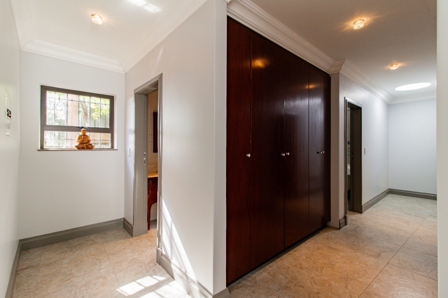 To Let 4 Bedroom Property for Rent in Bedfordview Gauteng