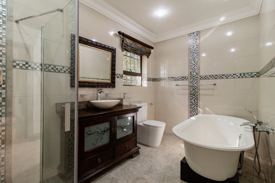 To Let 4 Bedroom Property for Rent in Bedfordview Gauteng
