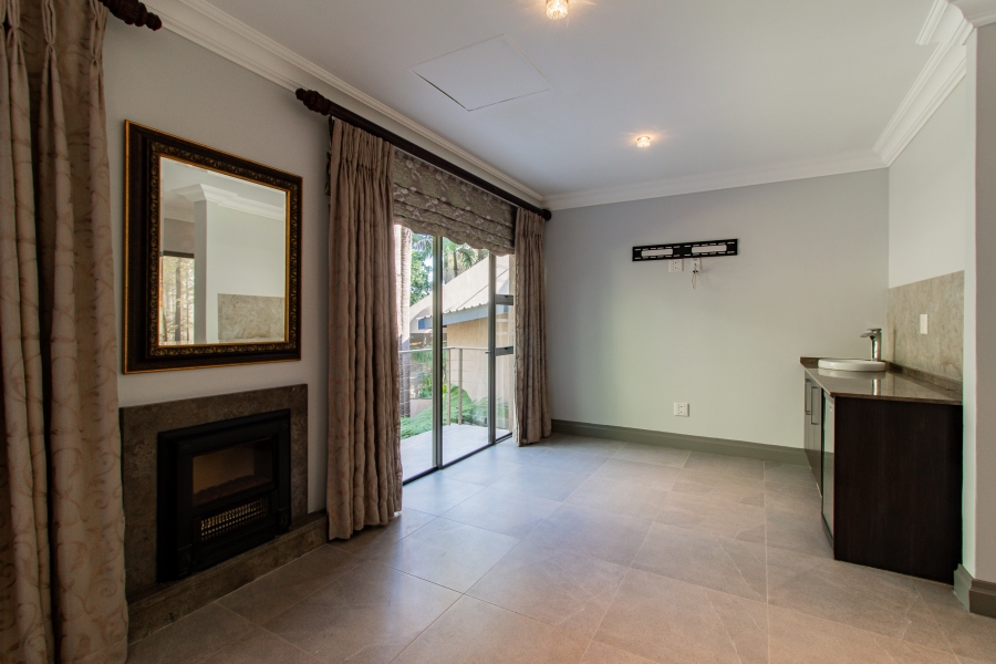 To Let 4 Bedroom Property for Rent in Bedfordview Gauteng