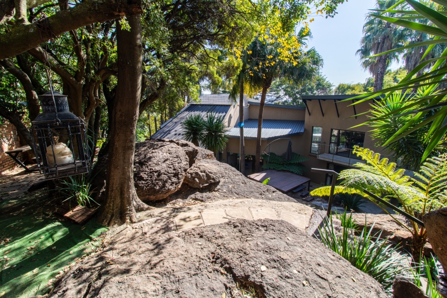 To Let 4 Bedroom Property for Rent in Bedfordview Gauteng